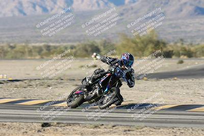 media/Dec-07-2025-CVMA (Sun) [[3e7d2de5dc]]/Race 18-Formula Twins-Formula 40 UL/